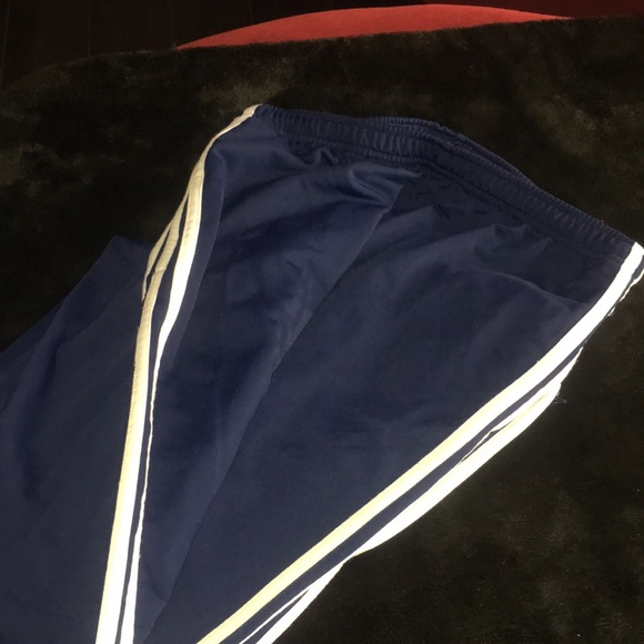 Gently used - Picture 2 of 8